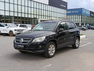 2011 Volkswagen Tiguan I, чёрный, 700000 рублей, вид 1