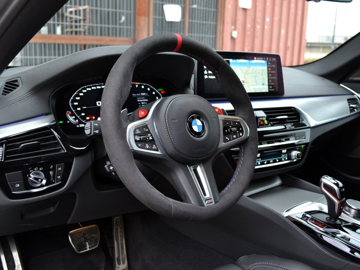 BMW M5 - фото 11