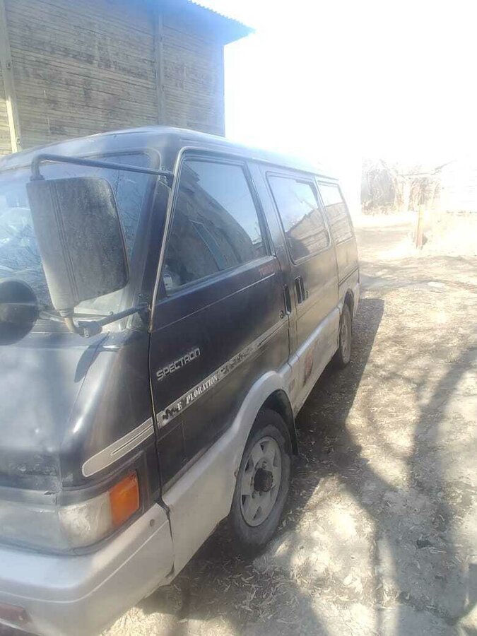 Ford spectron 1990