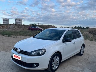 2012 Volkswagen Golf VI, белый, 900000 рублей, вид 1