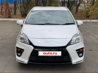 2013 Toyota Prius III Рестайлинг (XW30), белый, 1290000 рублей, вид 1