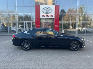 2024 BMW 5 серии Long 530Li VIII (G60/G61/G68), чёрный, 5899000 рублей, вид 3