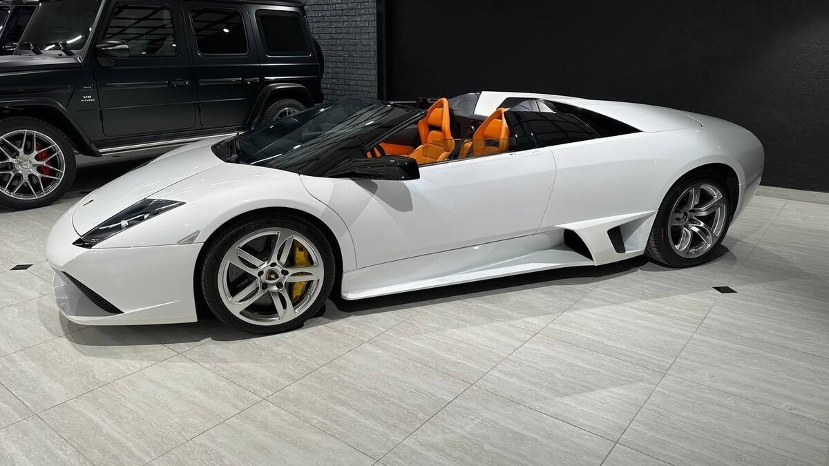 Balloon White Lamborghini