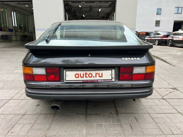 1986 Porsche 944, чёрный - вид 3