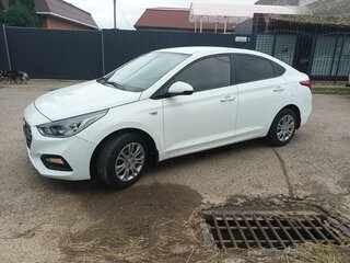 2017 Hyundai Solaris II, белый, 1070000 рублей, вид 1