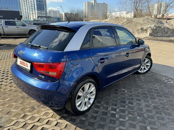 Купить б/у Audi A1 I (8X) 1.4 AMT (122 л.с.) бензин робот в Москве ...