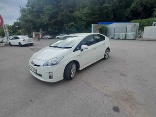 2010 Toyota Prius III (XW30), белый, 990000 рублей, вид 1