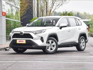2025 Toyota RAV4 V (XA50), белый, 2400000 рублей, вид 1