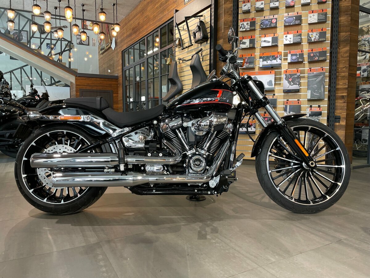 Harley-Davidson Breakout