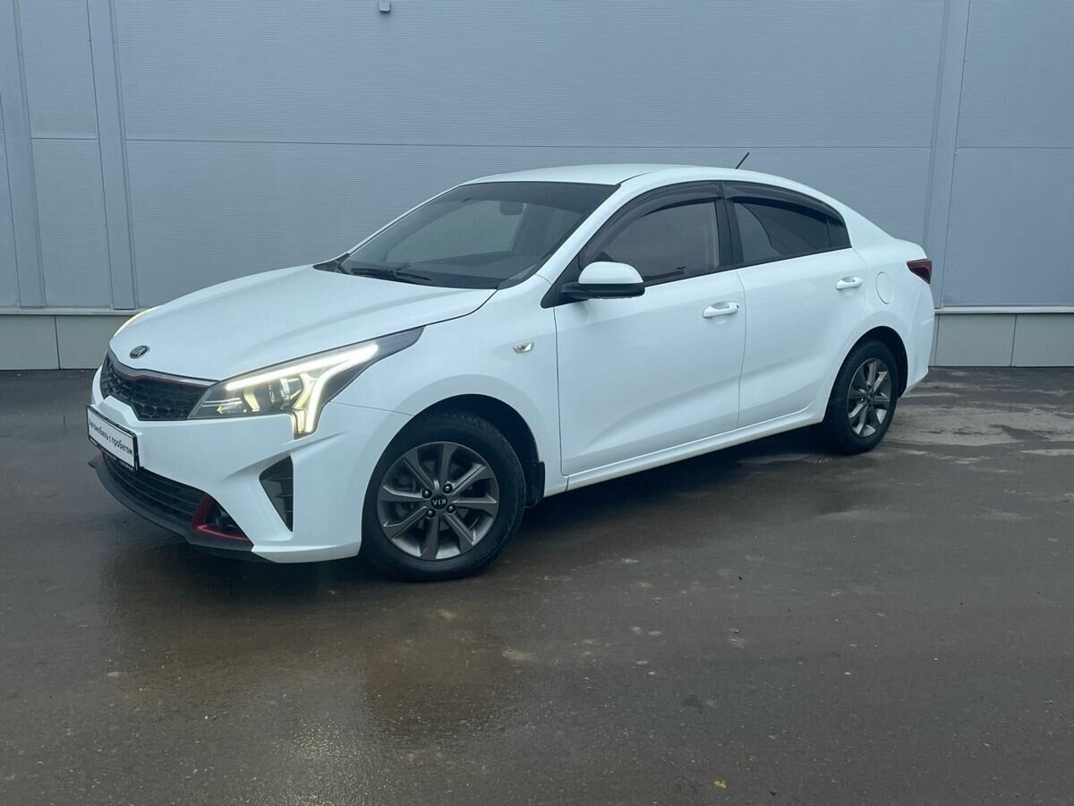 Купить б/у Kia Rio IV Рестайлинг 1.6 AT (123 л.с.) бензин автомат в ...