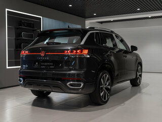 2024 Volkswagen Tayron I Рестайлинг, чёрный, 4300000 рублей, вид 5
