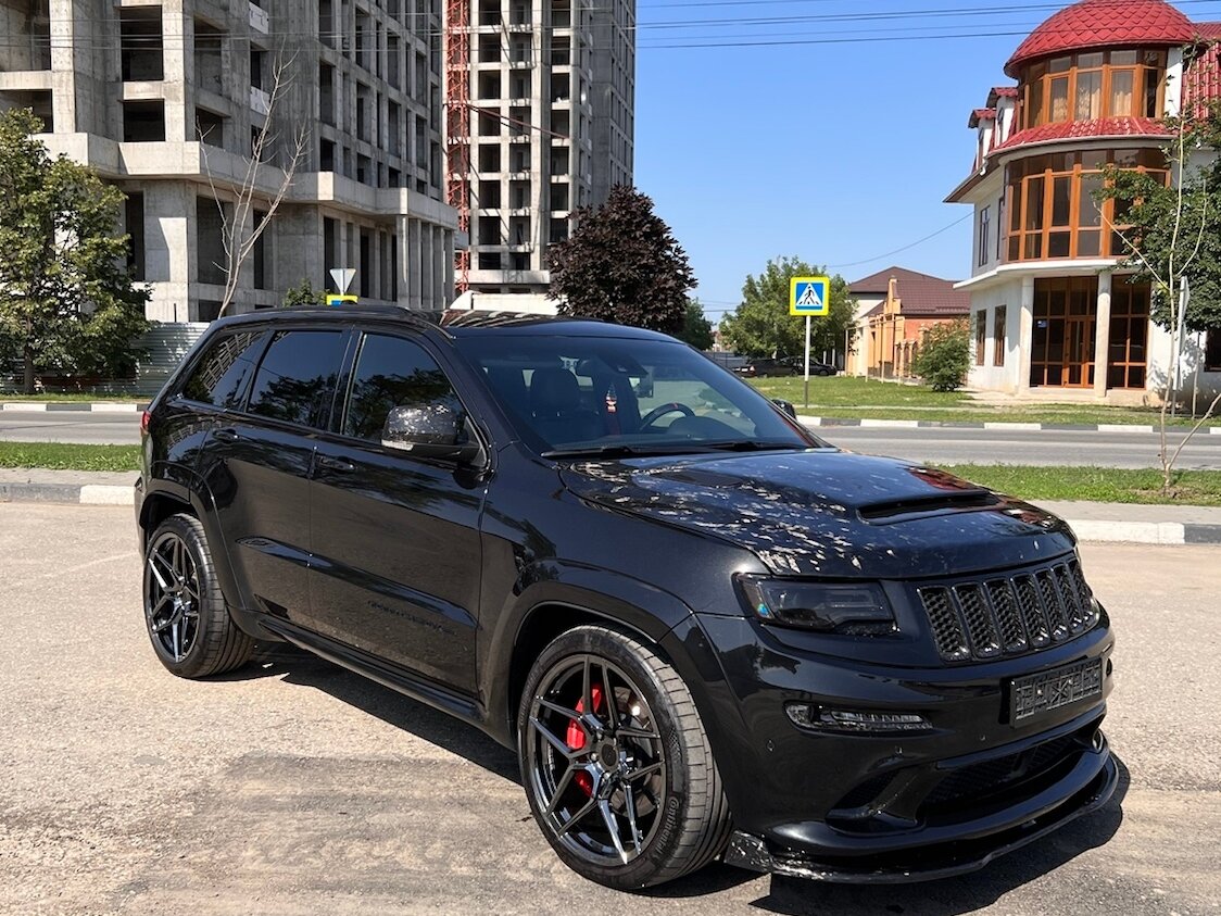Купить б/у Jeep Grand Cherokee IV (WK2) Рестайлинг SRT 6.4 AT (468 л.с