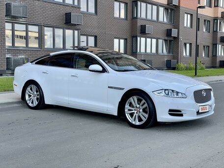   Jaguar XJ IV X351 20 AT 240         XJ IV X351  2014    ID  1119340294