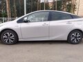 2018 Toyota Prius IV Рестайлинг (XW50), серебристый, 2300000 рублей - вид 1