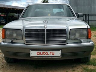1987 Mercedes-Benz S-Класс 500 II (W126) Рестайлинг, серебристый, 1500000 рублей, вид 3