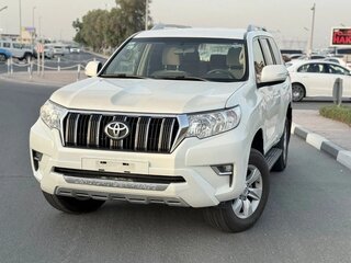 2021 Toyota Land Cruiser Prado 150 Series Рестайлинг 3, белый, 5275000 рублей, вид 1