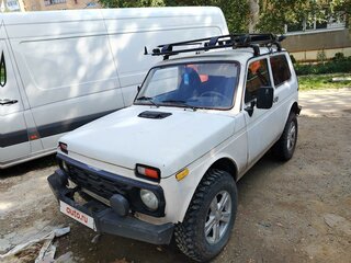 1999 Lada (ВАЗ) 2121 (4x4) I Рестайлинг, белый, 225000 рублей, вид 1