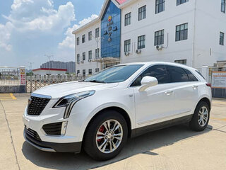 2022 Cadillac XT5 I Рестайлинг, белый, 2230000 рублей, вид 1