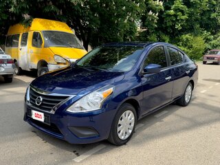 2019 Nissan Versa II Рестайлинг, синий, 850000 рублей, вид 1