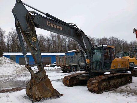 2018 John Deere E260LC, жёлтый, 7455600 рублей, вид 1