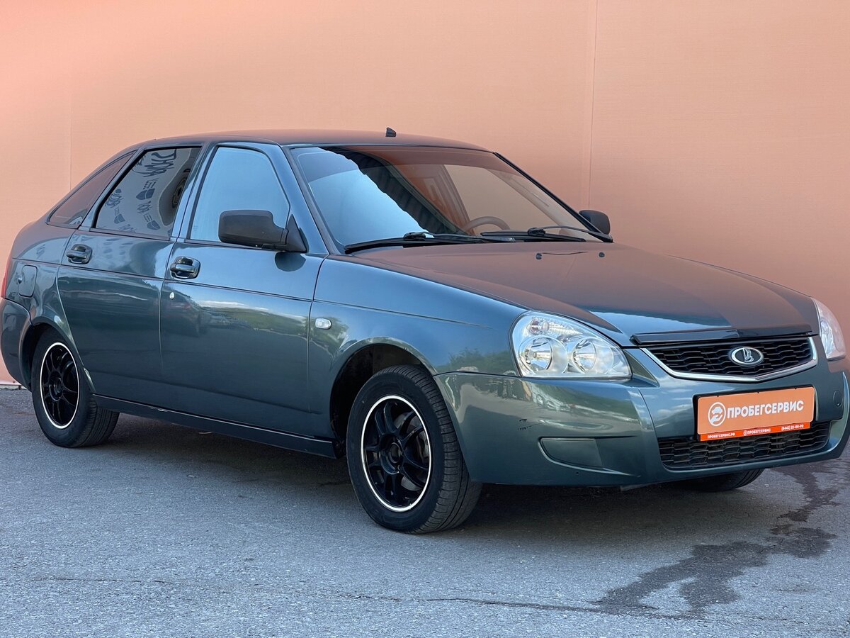 Lada Priora вошла в десятку самых продаваемых моделей - КОЛЕСА.ру - автомобильны