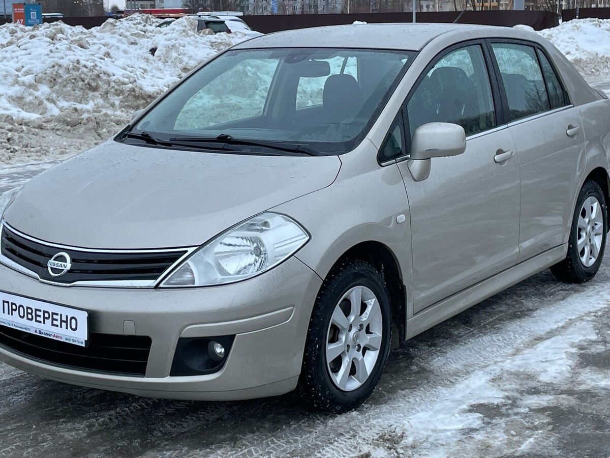 Купить б/у Nissan Tiida I Рестайлинг 1.6 AT (110 л.с.) бензин автомат в Воронеже