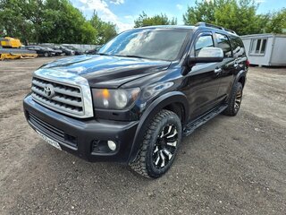 Toyota Sequoia II