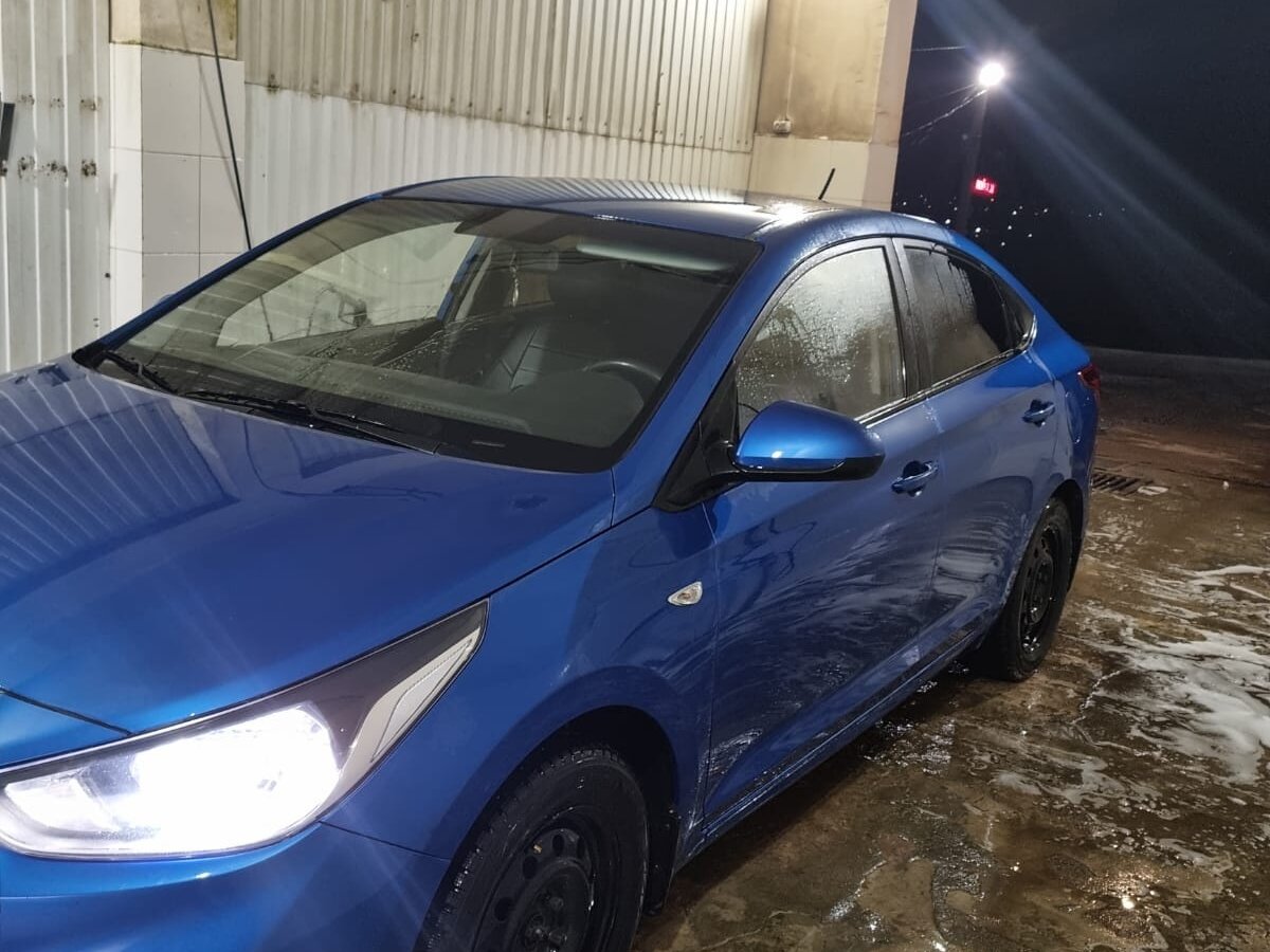 Купить б/у Hyundai Solaris I Рестайлинг 1.6 AT (123 л.с.) бензин ...