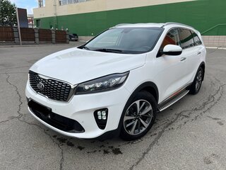2017 Kia Sorento III Prime Рестайлинг, белый, 2699000 рублей, вид 1