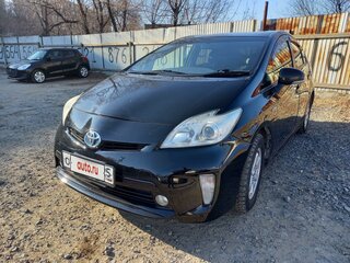 2014 Toyota Prius III Рестайлинг (XW30), чёрный, 950000 рублей, вид 1