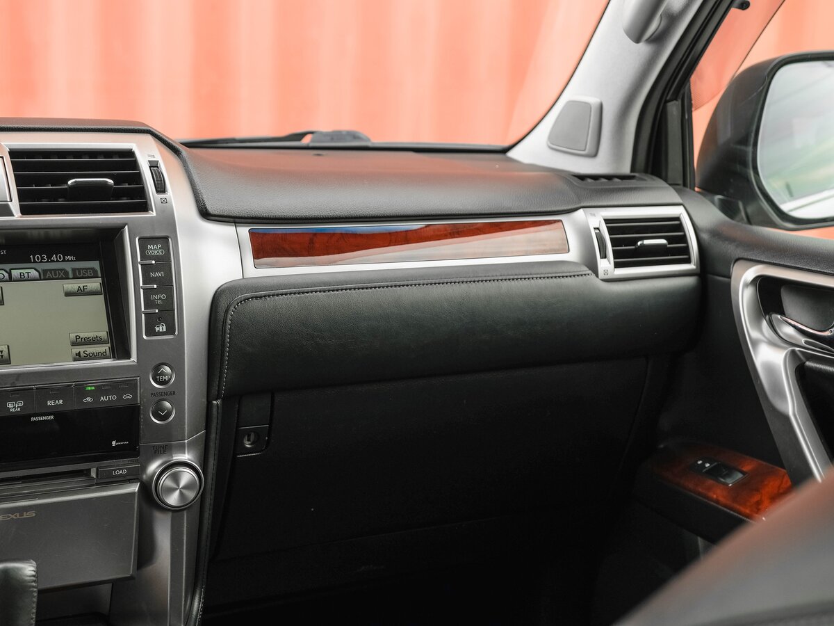 LEXUS GX - фото 11