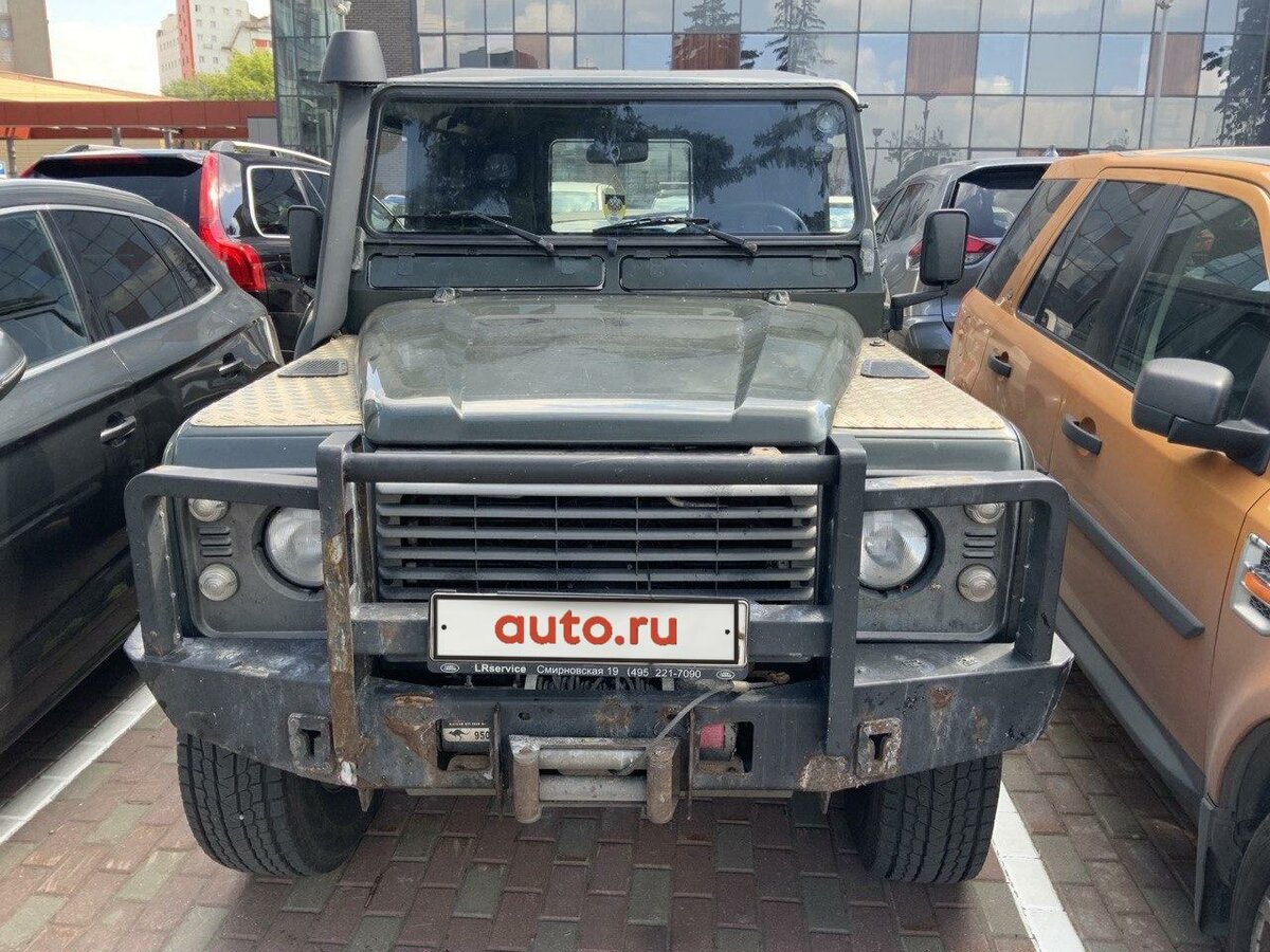 Купить б/у Land Rover Defender I 90 2.5d MT (122 л.с.) 4WD дизель ...