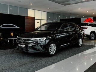 2021 Volkswagen Polo VI, чёрный, 1810000 рублей, вид 1