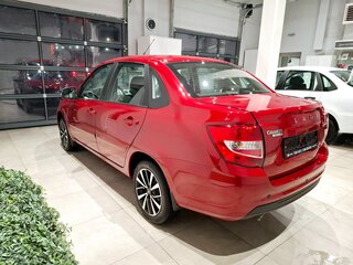 2025 Lada (ВАЗ) Granta I Рестайлинг, красный, 1293600 рублей, вид 5