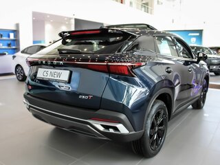 2025 Omoda C5 I Рестайлинг, зелёный, 3729900 рублей, вид 1