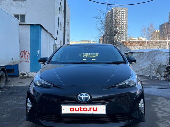 2018 Toyota Prius IV (XW50), чёрный, 1800000 рублей - вид 3