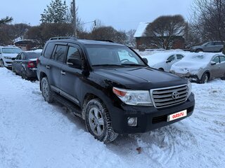 2015 Toyota Land Cruiser 200 Series Рестайлинг 1, чёрный, 4700000 рублей, вид 1