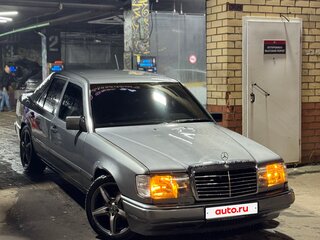 1989 Mercedes-Benz W124 230, серый, 220000 рублей, вид 1