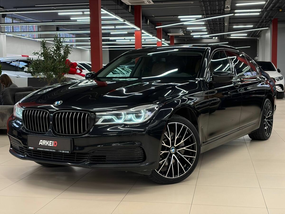 BMW 7 серии VI (G11/G12)