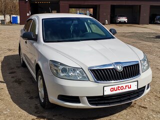 2013 Skoda Octavia II (A5) Рестайлинг, белый, 625000 рублей, вид 1