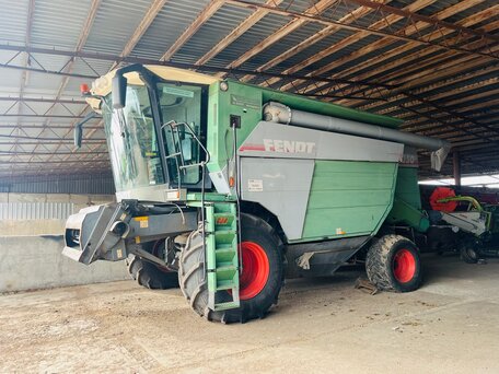 2004 Fendt Favorit 824, 2500000 рублей, вид 1