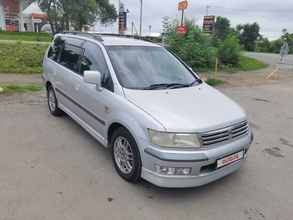 Митсубиси шариот 1998