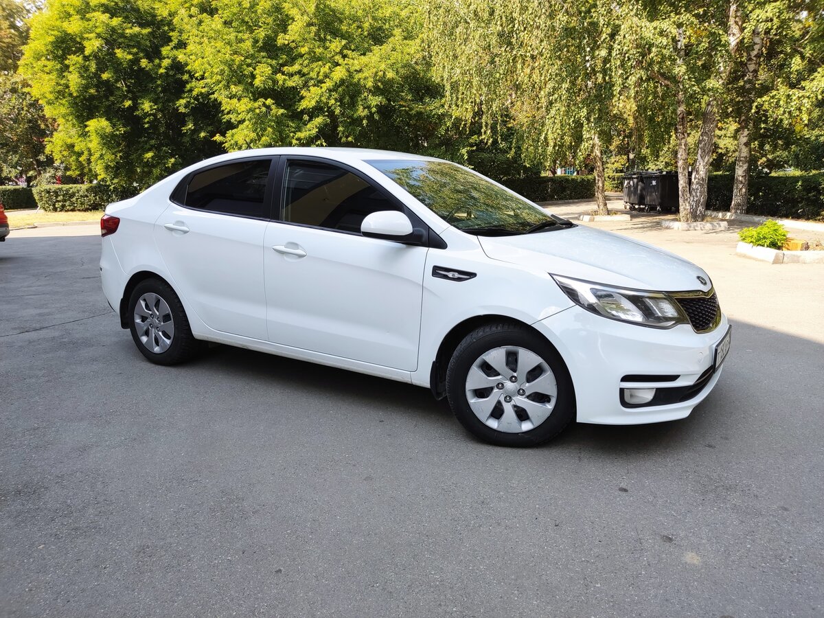 Kia Rio 2017 Р±РµР»С‹Р№