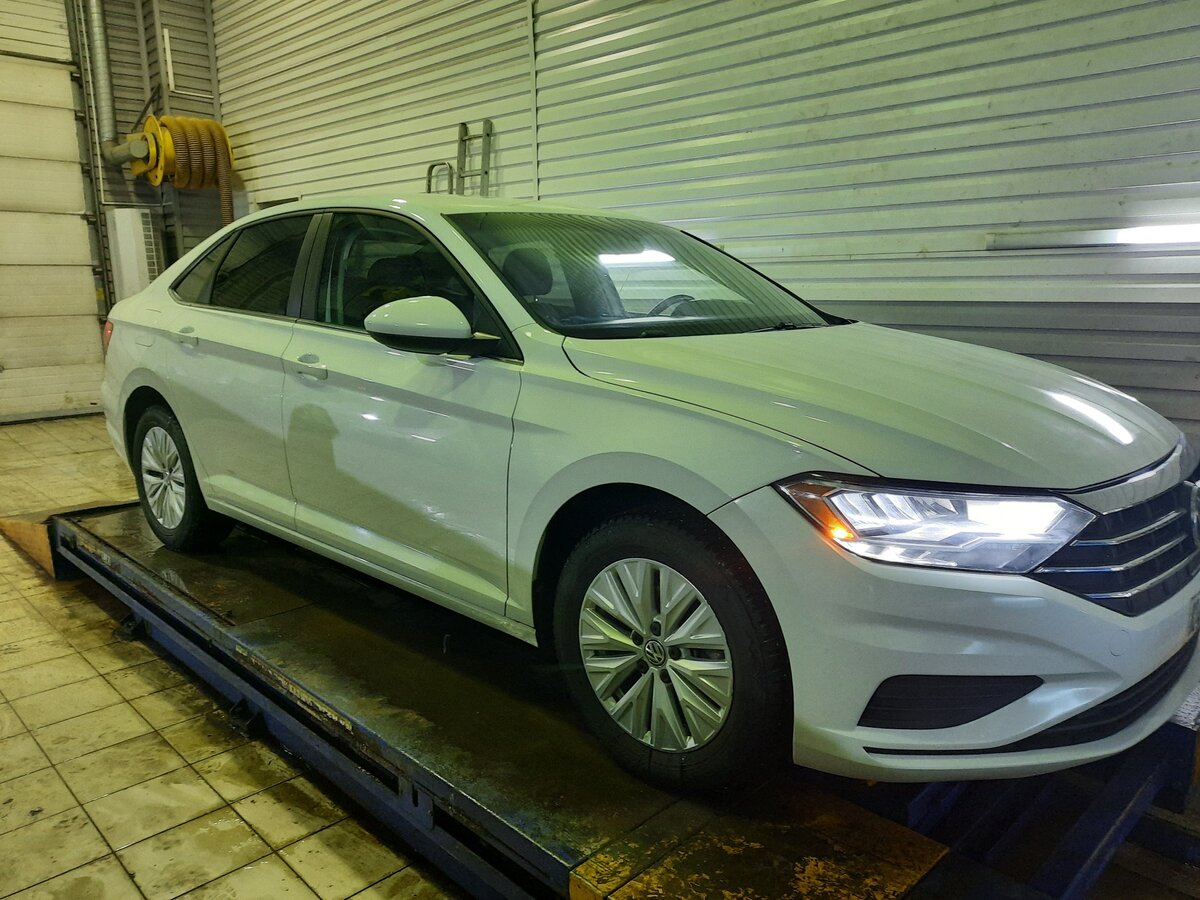 Купить б/у Volkswagen Jetta VII 8-speed 1.4 AT (147 л.с.) бензин ...