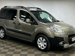 2013 Peugeot Partner II Рестайлинг, бежевый, 595000 рублей, вид 1