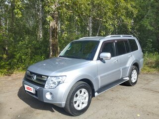 2010 Mitsubishi Pajero IV, серый, 2120000 рублей, вид 5