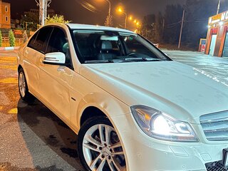 2012 Mercedes-Benz C-Класс 200 III (W204) Рестайлинг, белый, 1400000 рублей, вид 2
