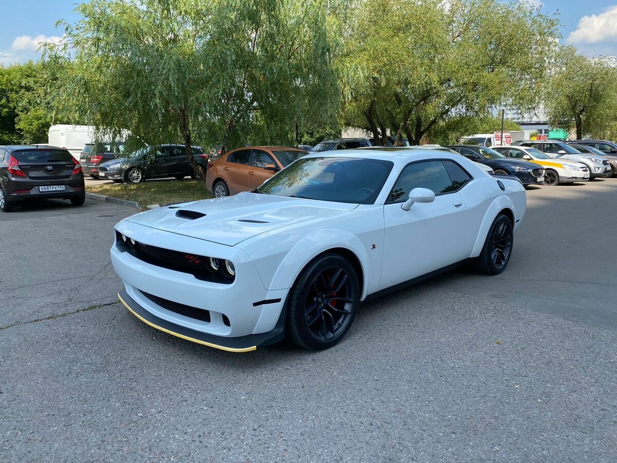 Dodge Challenger srt 2019