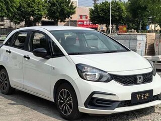 2021 Honda Fit IV, белый, 1300000 рублей, вид 1