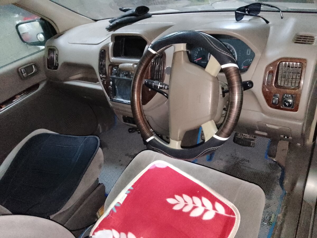 Купить б/у Mitsubishi Dion I 2.0 AT (135 л.с.) бензин автомат в ...